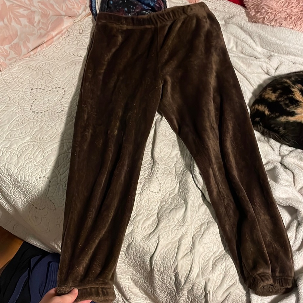 Dark brown, comfy sweats Feels just like a blanket